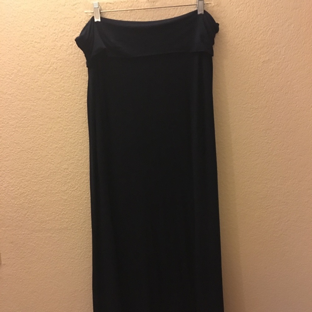 NWOT navy blue fold over full length maxi skirt